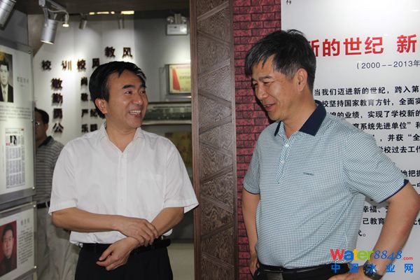 清華大學(xué)環(huán)境學(xué)院副院長左劍惡教授回母校講學(xué)