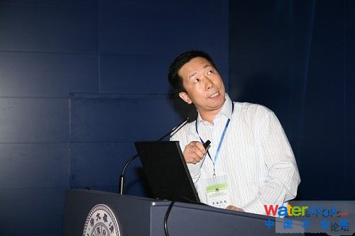 陳景文  教授  來自：大連理工大學  報告題目：PTS光致毒性演變過程與機理