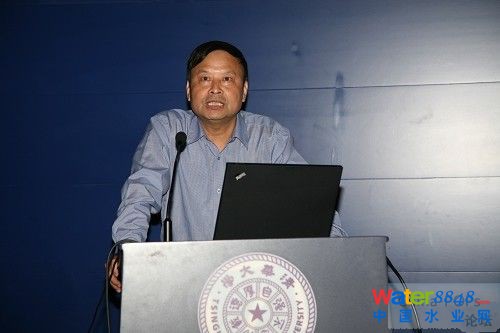 康天放  教授  來自：北京工業(yè)大學  報告題目：城市自來水中有機氯污染物的測定與健康風險評價